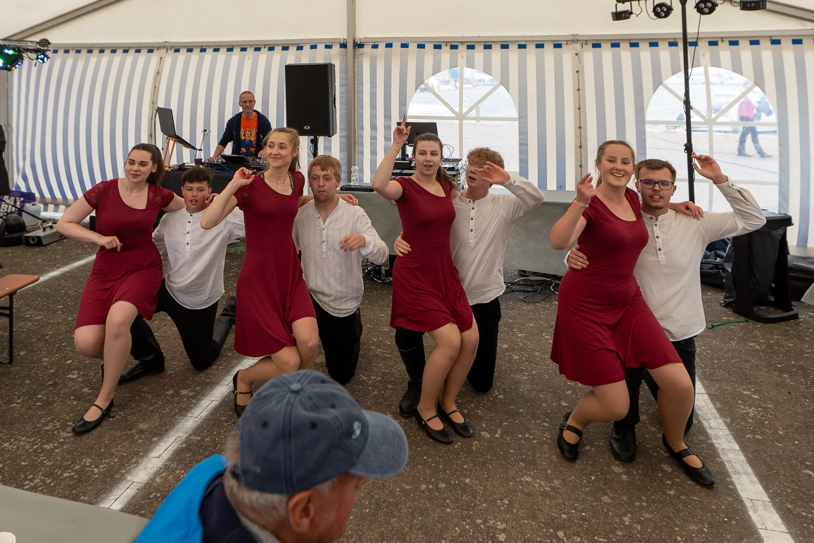 Tanz im Festzelt
